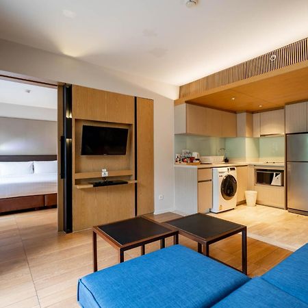 Arcadia Suites Бангкок Экстерьер фото