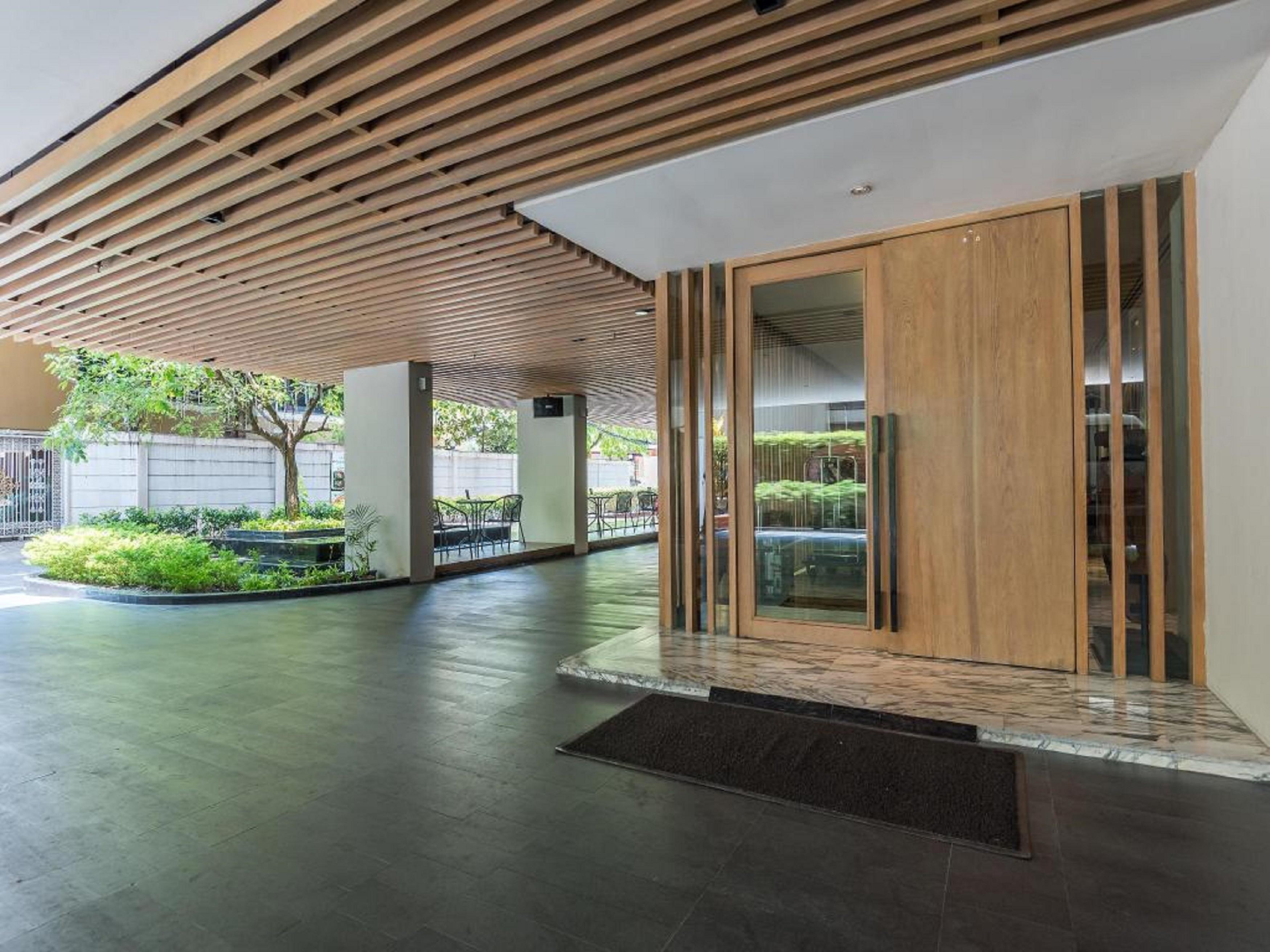 Arcadia Suites Бангкок Экстерьер фото