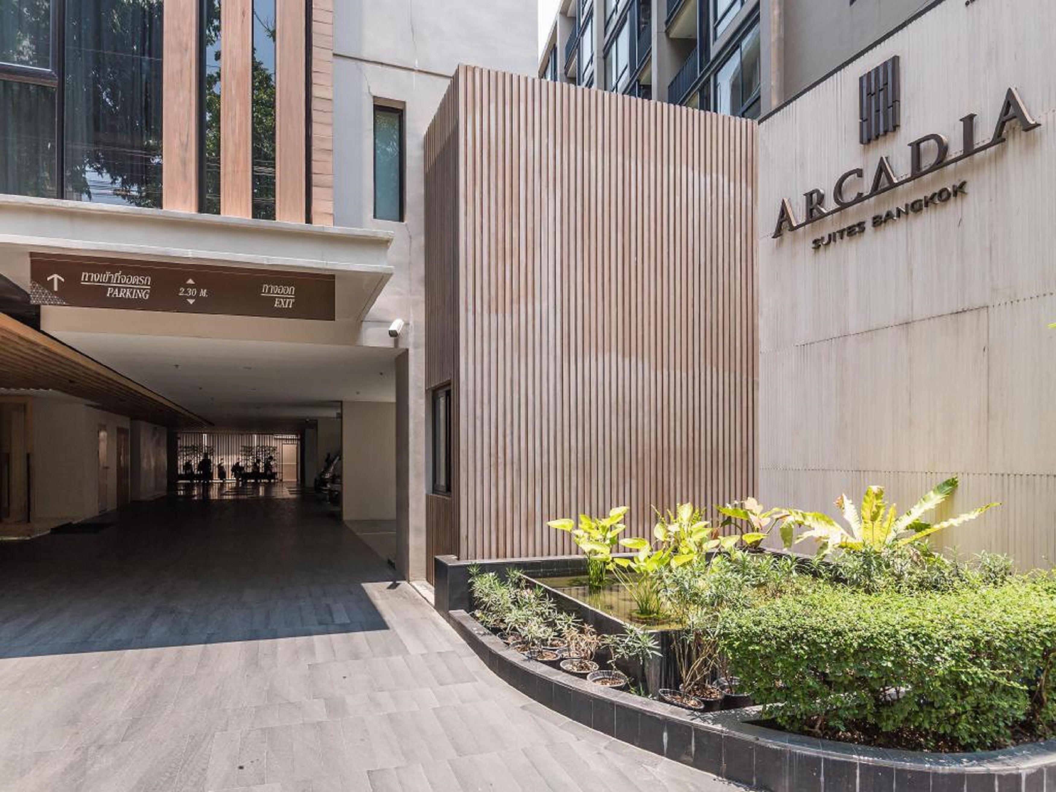Arcadia Suites Бангкок Экстерьер фото