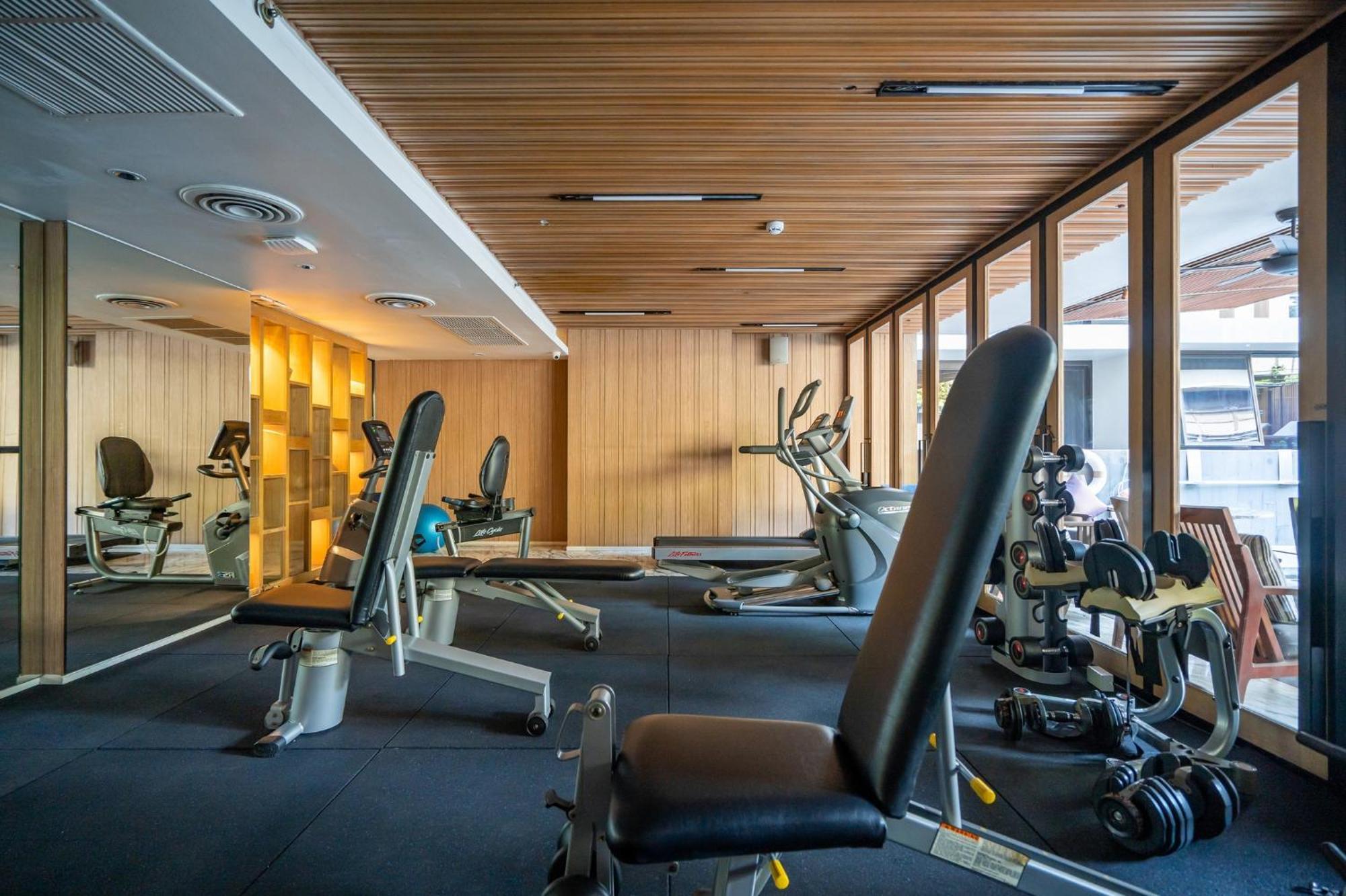 Arcadia Suites Бангкок Экстерьер фото