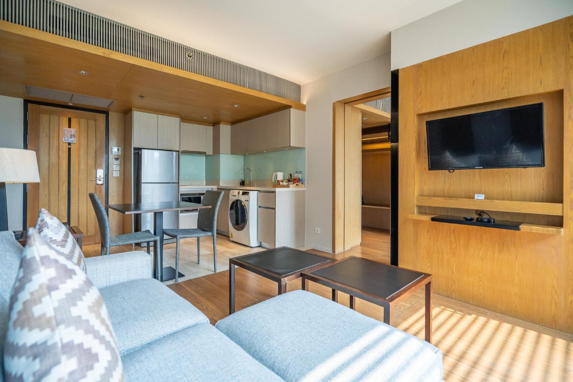 Arcadia Suites Бангкок Экстерьер фото