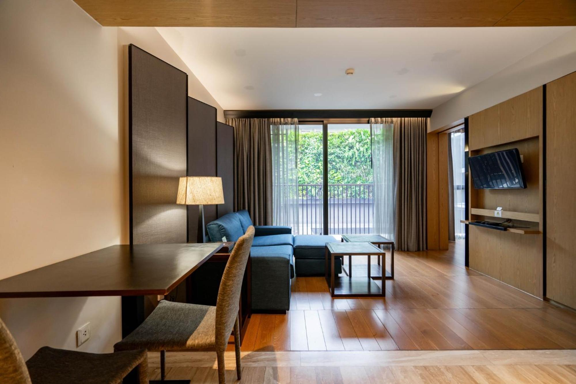 Arcadia Suites Бангкок Экстерьер фото