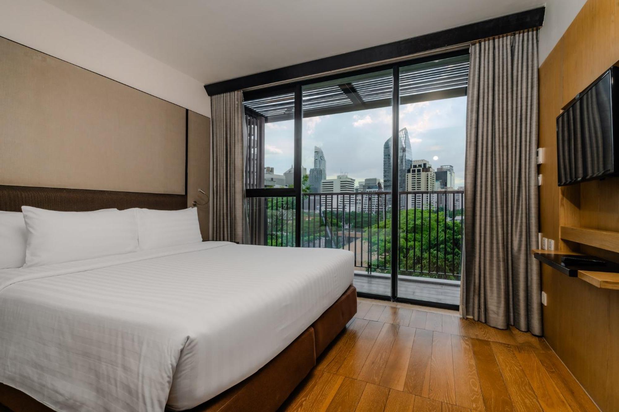 Arcadia Suites Бангкок Экстерьер фото